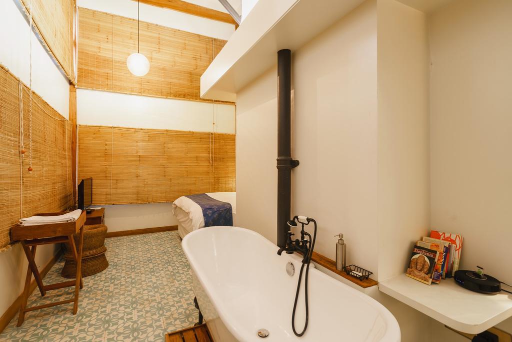Abode Bombay Hotel Luaran gambar